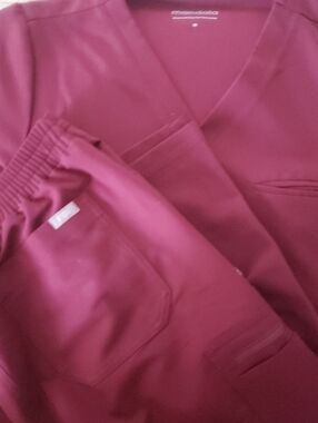 Figs Yola Slim Fit Pants, Mandala V neck One Pocket Scrub Top Both in Burgundy